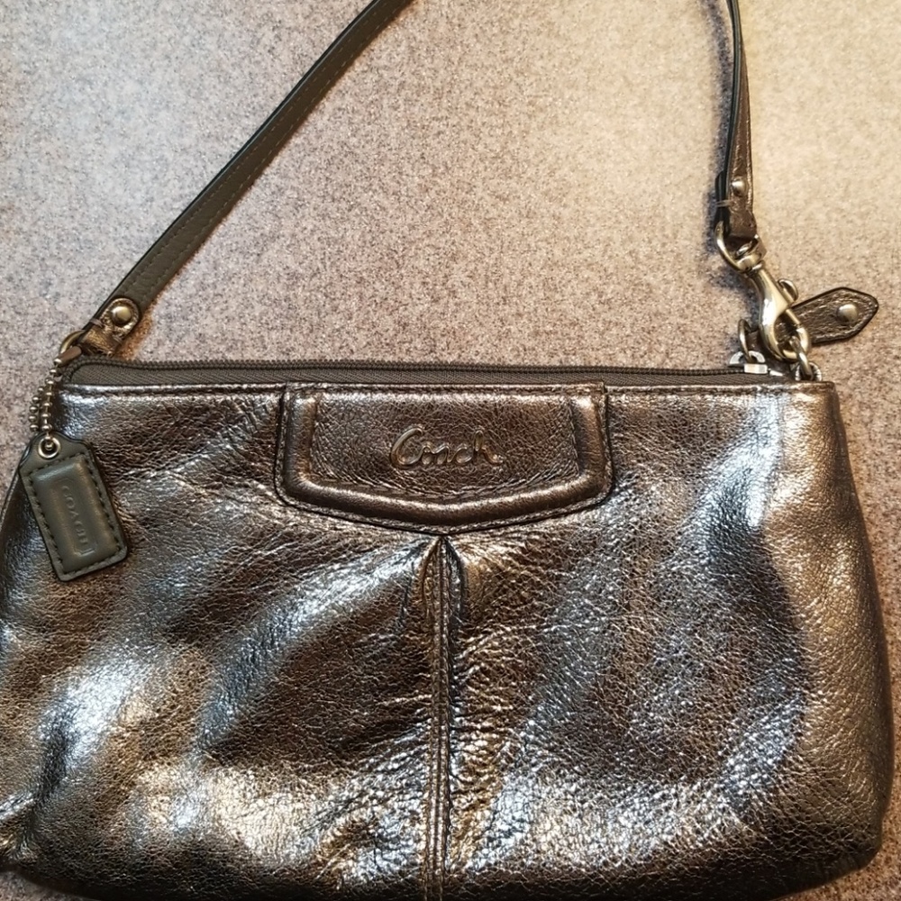 Coach Clutch w/Zippered Closure